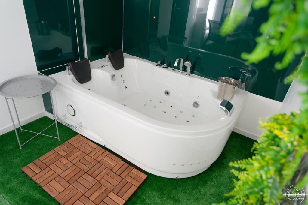 Suite Le Loft & Garden Et Spa By Nancyintimelounge المظهر الخارجي الصورة